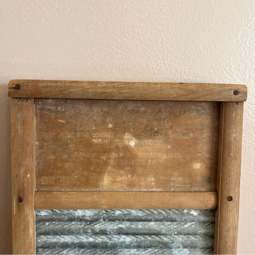 Vintage Scanty Handy Wooden Washboard with Metal Scrubbing Surface for Lingerie - Picture 7 of 9